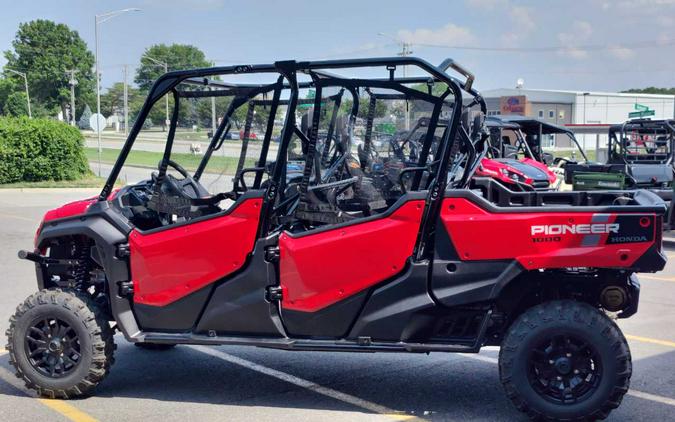 2023 Honda Pioneer 1000-6 Crew Deluxe