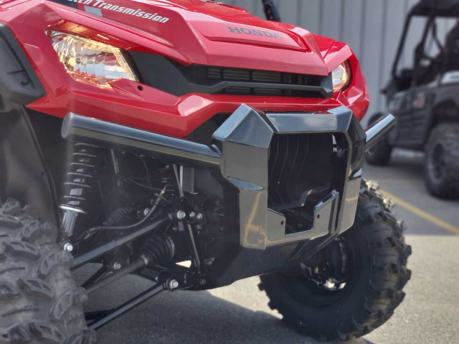 2023 Honda Pioneer 1000-6 Crew Deluxe