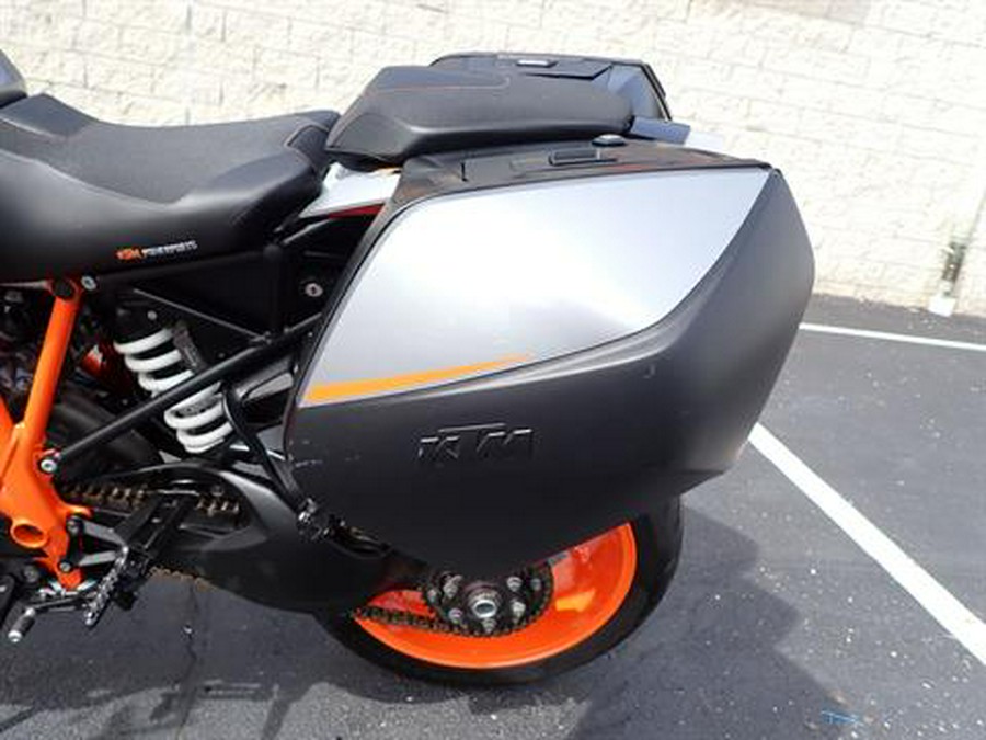 2017 KTM 1290 Super Duke GT