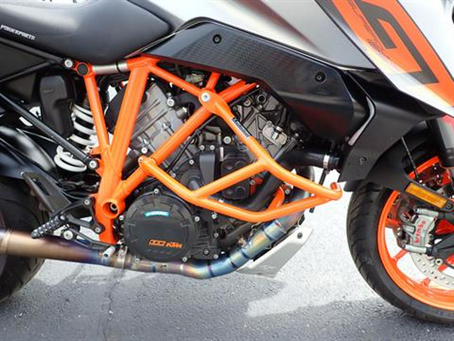 2017 KTM 1290 Super Duke GT