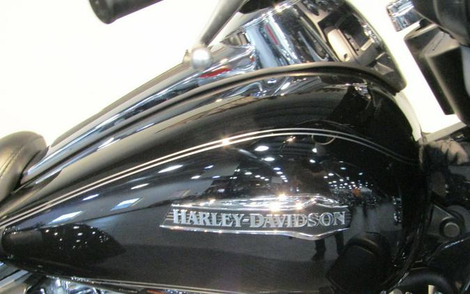 2016 Harley-Davidson® FLHTCUTG - Tri Glide® Ultra