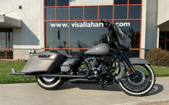 FLHXS 2020 Street Glide® Special