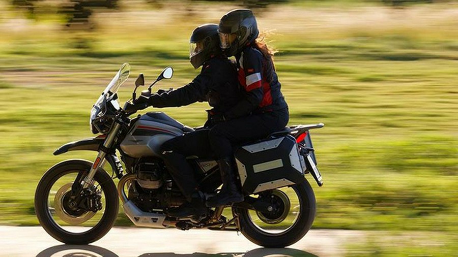 2023 Moto Guzzi V85 TT TRAVEL E5