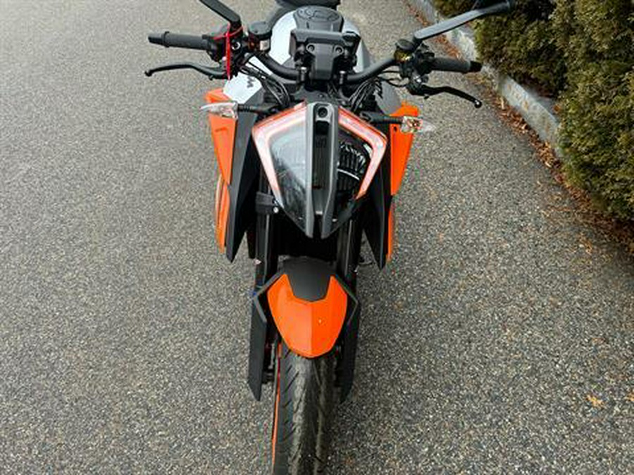 2022 KTM 1290 Super Duke R EVO