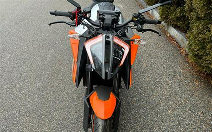 2022 KTM 1290 Super Duke R EVO