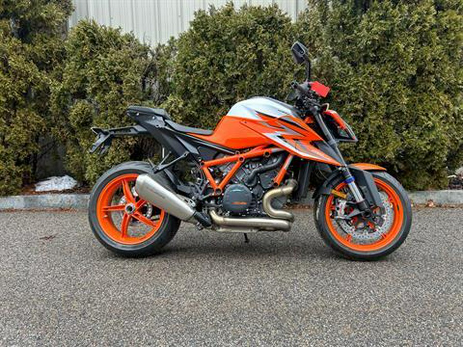 2022 KTM 1290 Super Duke R EVO