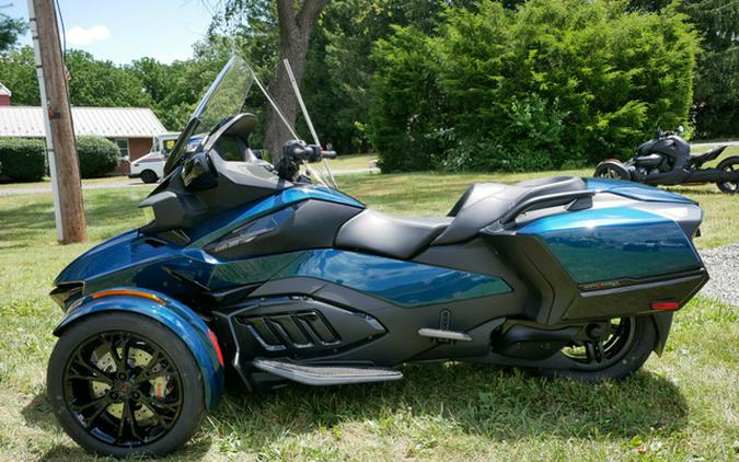 2024 Can-Am Spyder RT Limited Dark Wheels