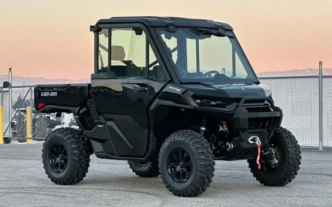 2026 Can-Am® SSV DEF XTCAB 65 HD11 BK 26 XT CAB HD11