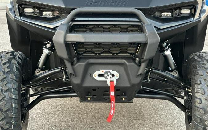 2026 Can-Am® SSV DEF XTCAB 65 HD11 BK 26 XT CAB HD11