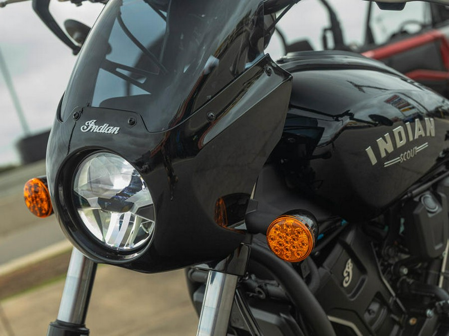 2025 Indian Motorcycle® Sport Scout® Limited +Tech Black Metallic