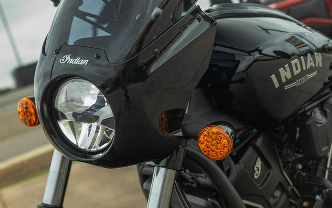 2025 Indian Motorcycle® Sport Scout® Limited +Tech Black Metallic