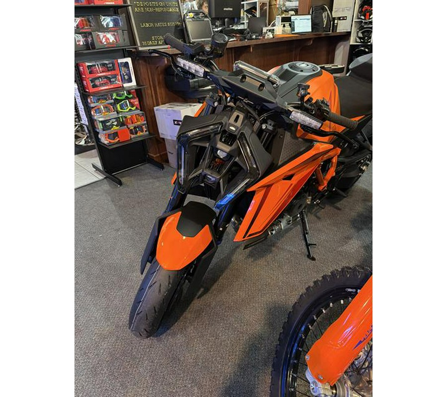 2026 KTM 1390 Super Duke R EVO