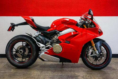 2018 Ducati Panigale V4 S – First Ride