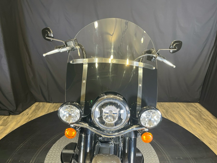 2018 Harley-Davidson Heritage Classic 114