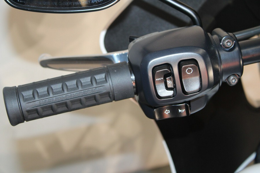 New 2026 Harley-Davidson Low Rider ST Cruiser FXLRST Motorcycle For Sale In Miami, Florida