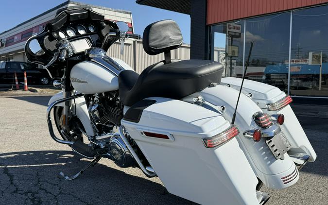 2017 Harley-Davidson Street Glide® Special