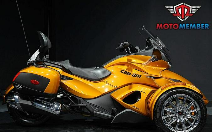 2014 Can-Am® Spyder® ST Limited SE5