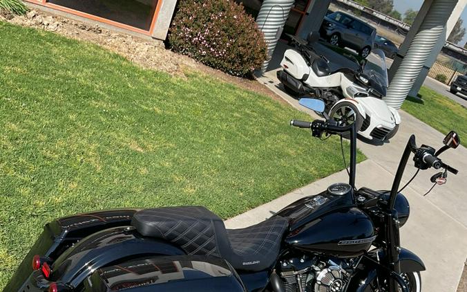 FLHRXS 2017 Road King® Special