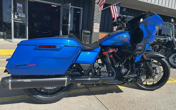 2026 Harley-Davidson® CVO Road Glide ST Electric Coast