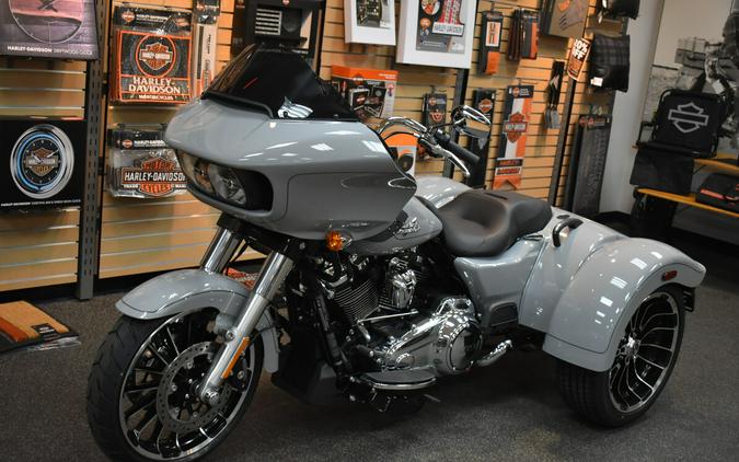 FLTRT 2024 Road Glide 3