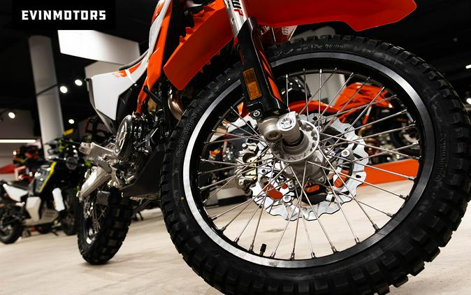 2026 KTM Enduro 690 R