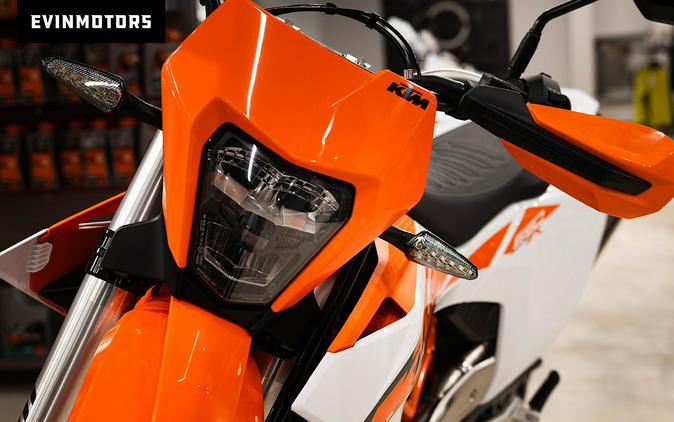 2026 KTM Enduro 690 R