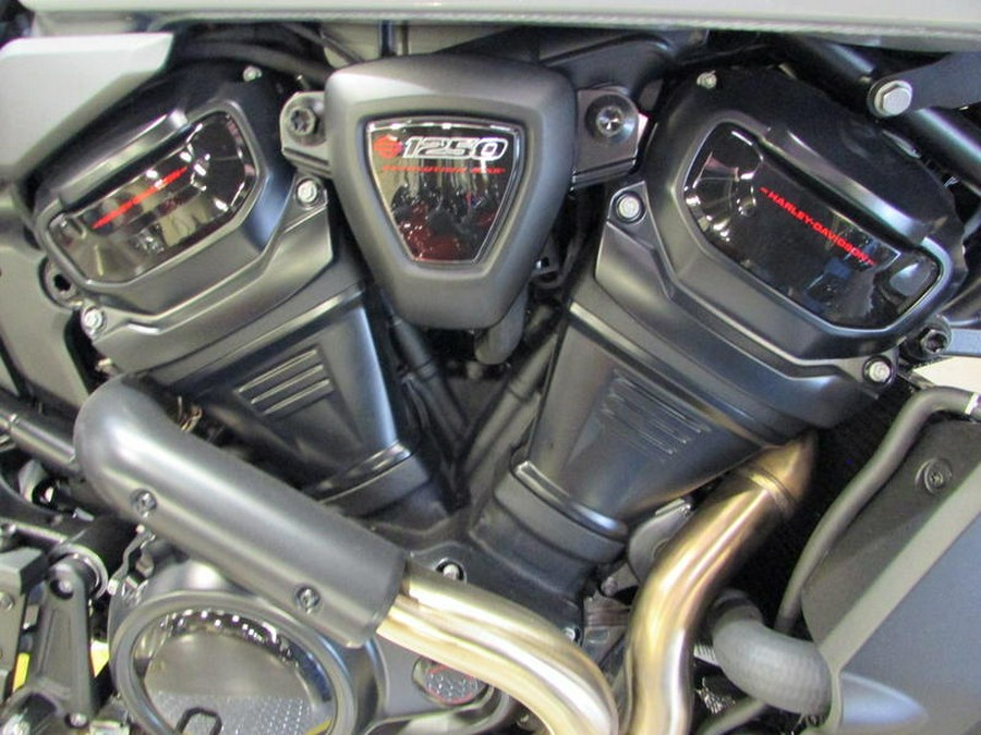 2025 Harley-Davidson® RA1250ST - Pan America® 1250 ST