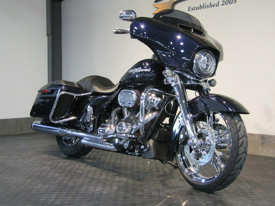 2019 Harley-Davidson® FLHX - Street Glide®