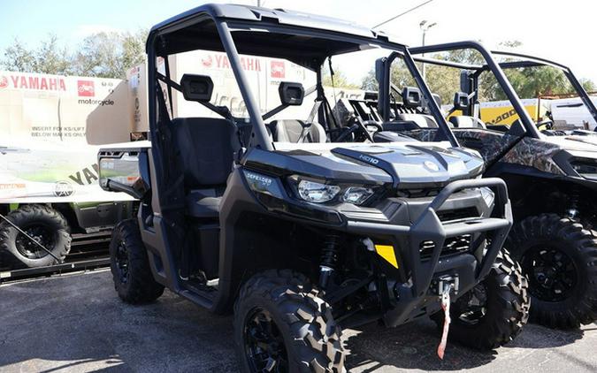 2025 Can-Am Defender XT HD10