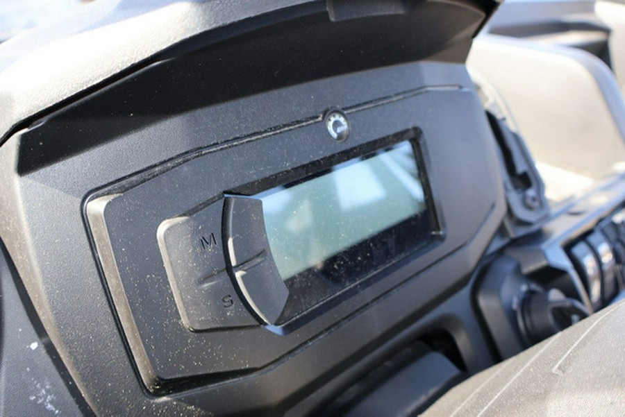 2025 Can-Am Defender XT HD10