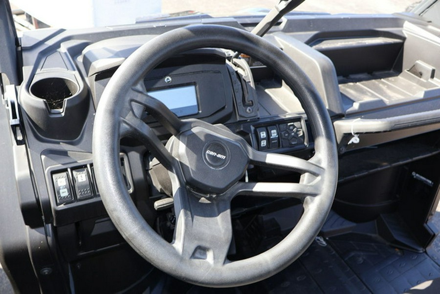 2025 Can-Am Defender XT HD10