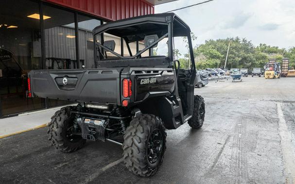 2025 Can-Am Defender XT HD10