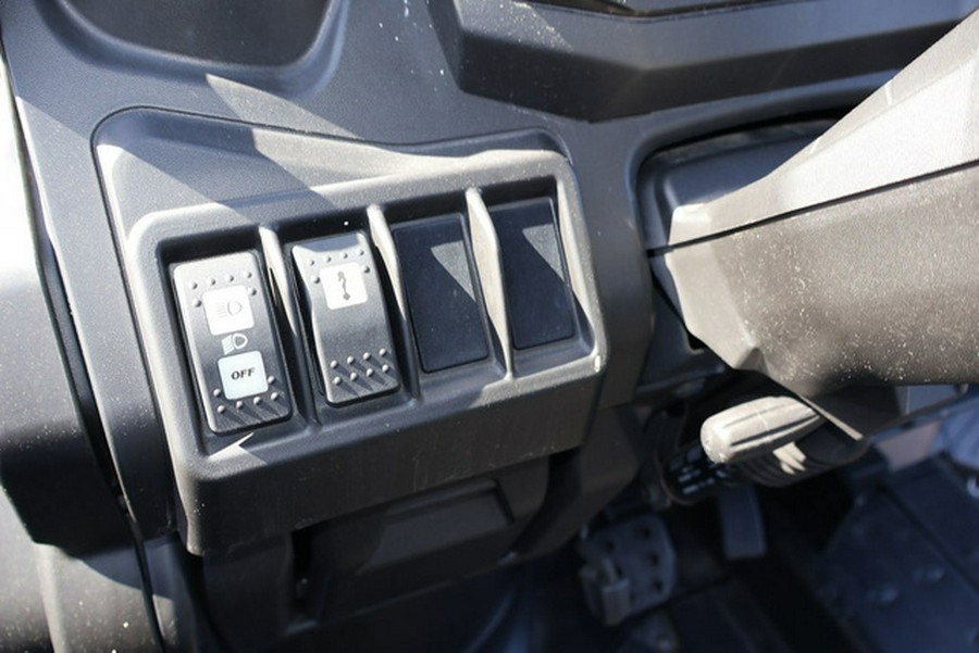 2025 Can-Am Defender XT HD10