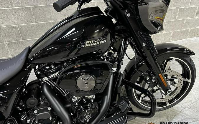 2025 Harley-Davidson® FLHX - Street Glide®