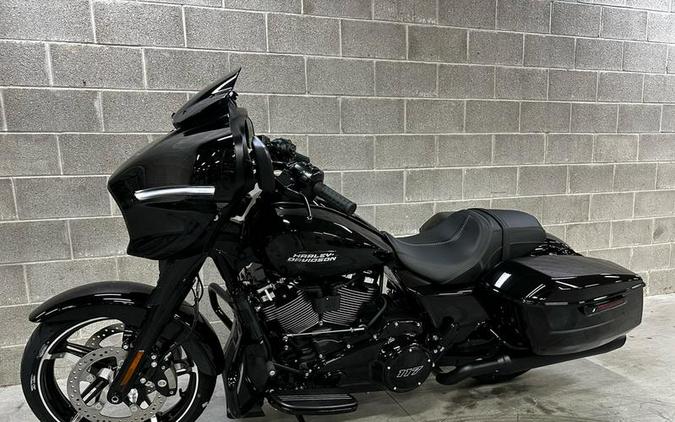 2025 Harley-Davidson® FLHX - Street Glide®