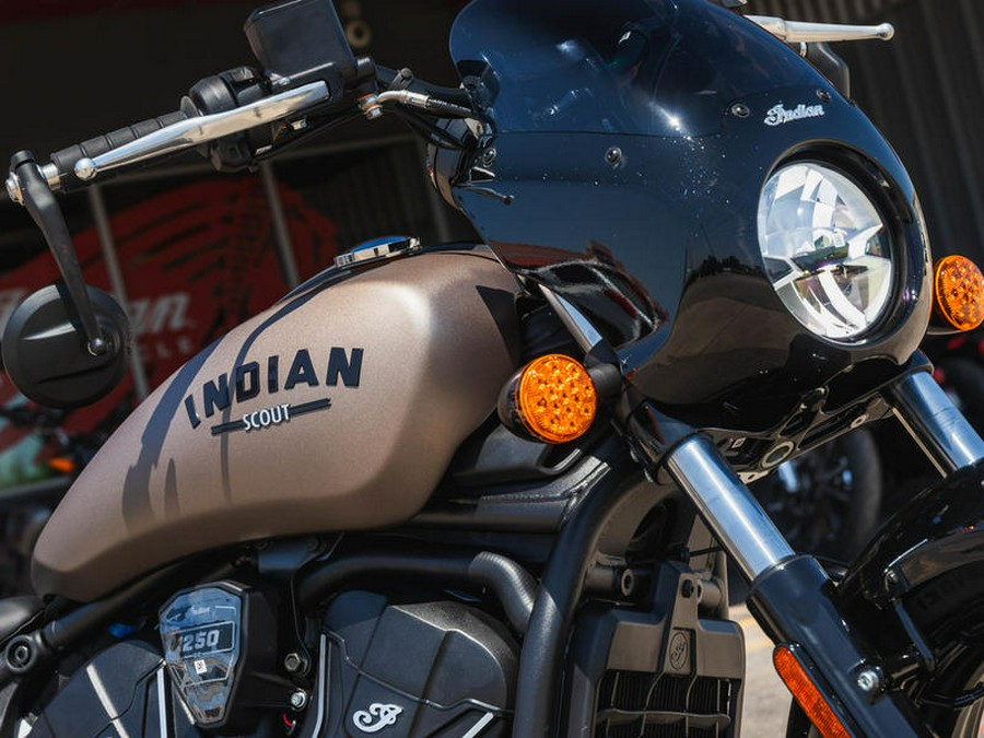2025 Indian Motorcycle® Sport Scout® Limited +Tech Nara Bronze Metallic Smoke