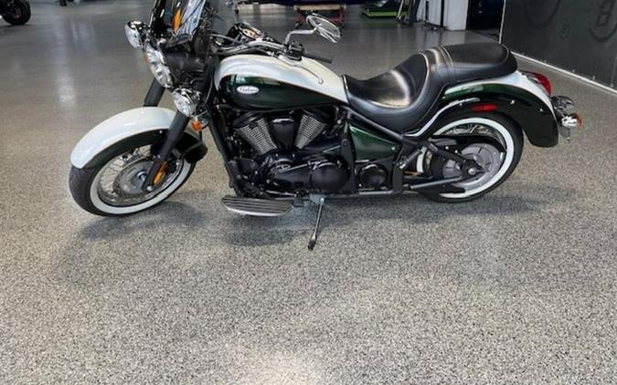 2022 Kawasaki Vulcan® 900 Classic