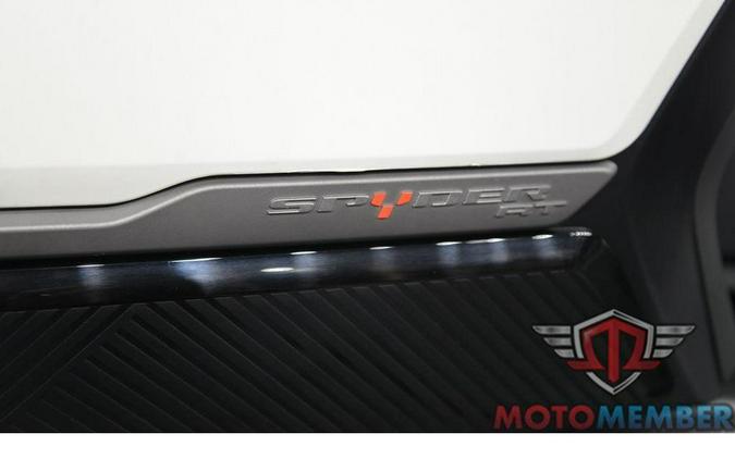 2026 Can-Am Spyder RT Sea-to-Sky