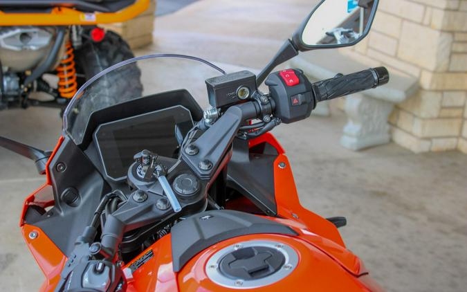 2026 SUZUKI GSX-8R
