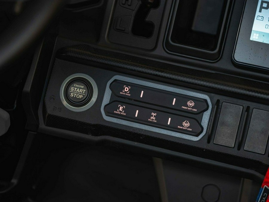 2026 Can-Am Defender XT HD11 With 10.25 In.Display