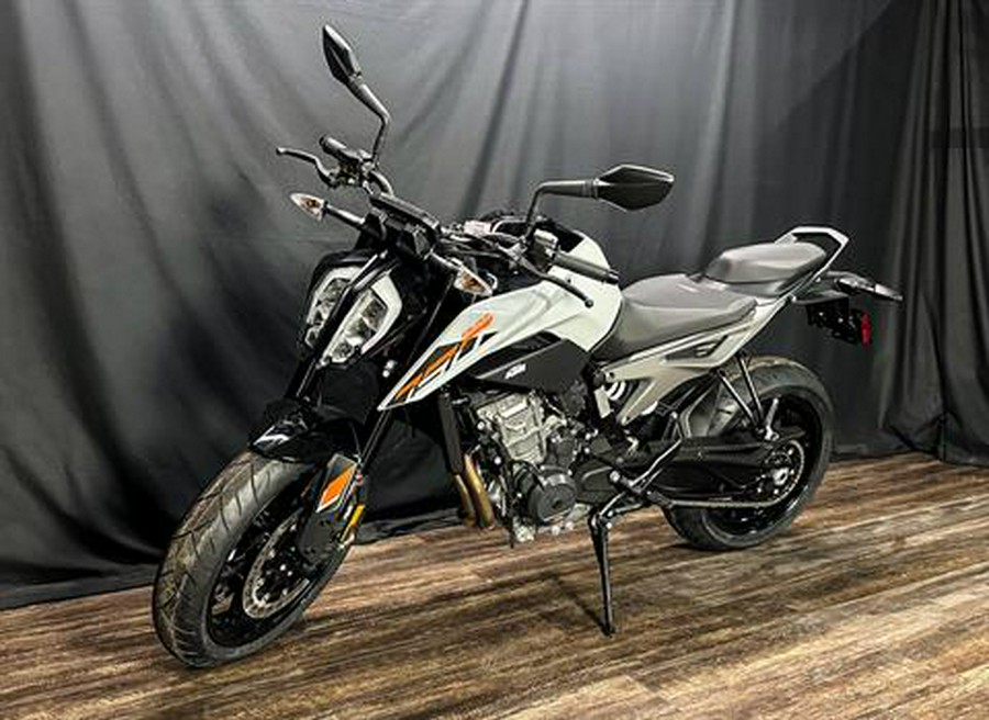 2024 KTM 790 Duke