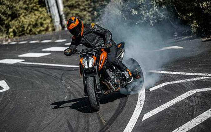 2024 KTM 790 Duke