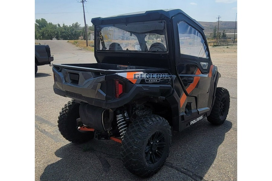 2018 Polaris Industries Polaris GENERAL™ 1000 EPS Deluxe - Titanium Metallic