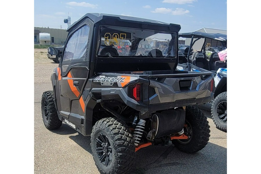 2018 Polaris Industries Polaris GENERAL™ 1000 EPS Deluxe - Titanium Metallic