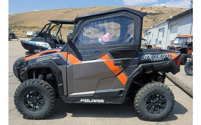 2018 Polaris Industries Polaris GENERAL™ 1000 EPS Deluxe - Titanium Metallic