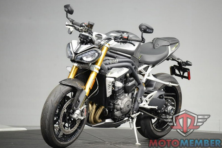 2022 Triumph Speed Triple 1200 RS Matte Silver Ice