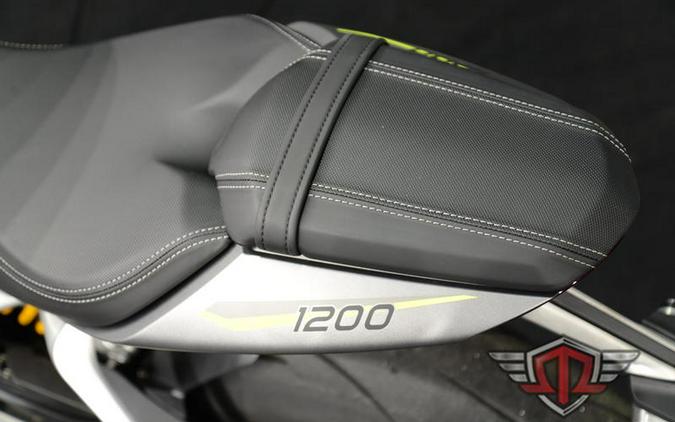 2022 Triumph Speed Triple 1200 RS Matte Silver Ice