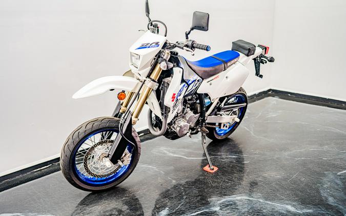 2019 Suzuki Motor of America Inc. DR-Z400SM