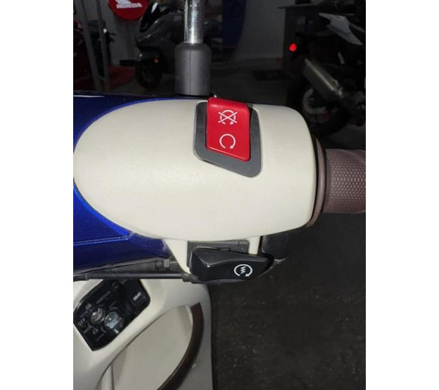 2023 Honda® Metropolitan Base
