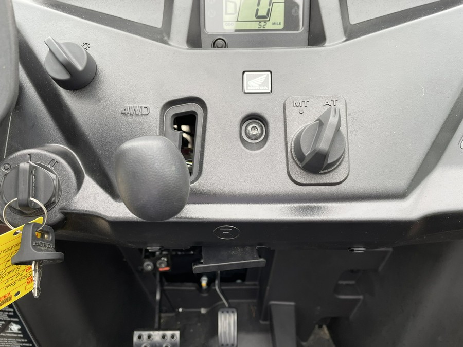 2025 Honda Pioneer 520